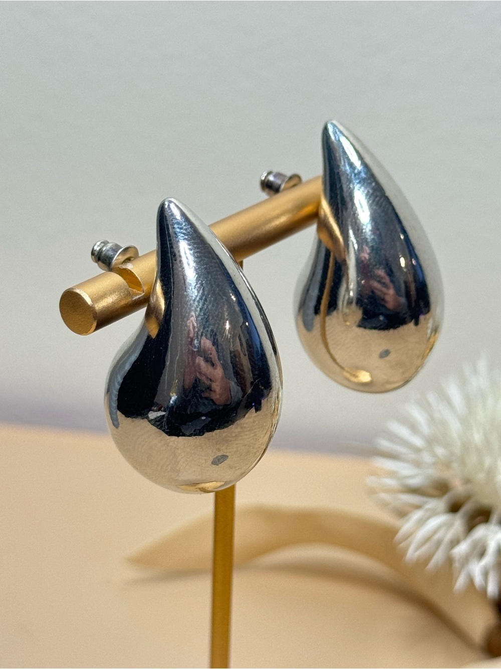 Vintage Silver Tone Sculptural Teardrop Statement Pierced Earrings
